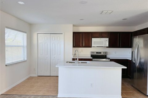 Townhouse in Orlando, Florida 3 bedrooms, 173.91 sq.m. № 2376610 - photo 7