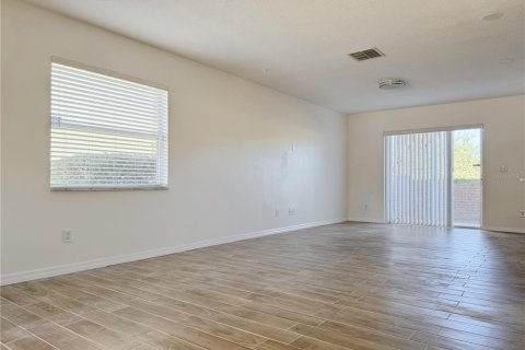 Townhouse in Orlando, Florida 3 bedrooms, 173.91 sq.m. № 2376610 - photo 9