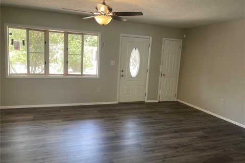 Casa en venta en Winter Haven, Florida, 3 dormitorios, 132.29 m2 № 1906317 - foto 4