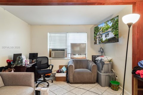 Immobilier commercial à vendre à Oakland Park, Floride: 201.23 m2 № 2051804 - photo 17