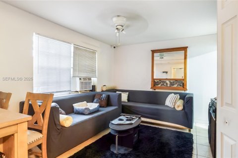 Immobilier commercial à vendre à Oakland Park, Floride: 201.23 m2 № 2051804 - photo 15