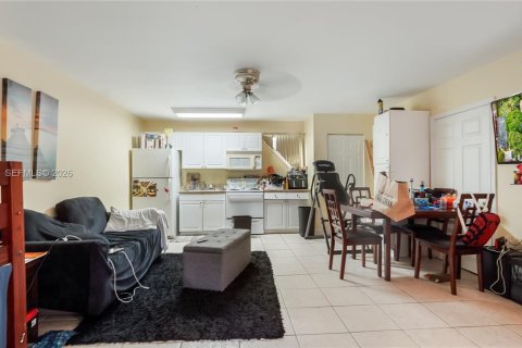 Immobilier commercial à vendre à Oakland Park, Floride: 201.23 m2 № 2051804 - photo 5