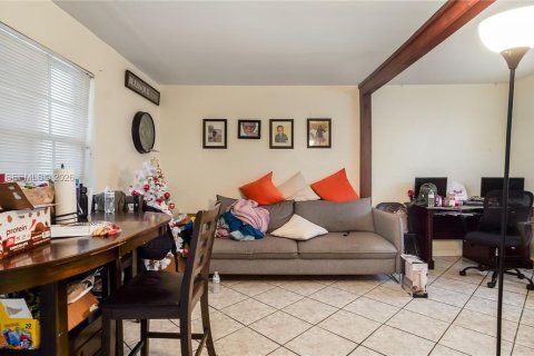 Immobilier commercial à vendre à Oakland Park, Floride: 201.23 m2 № 2051804 - photo 18