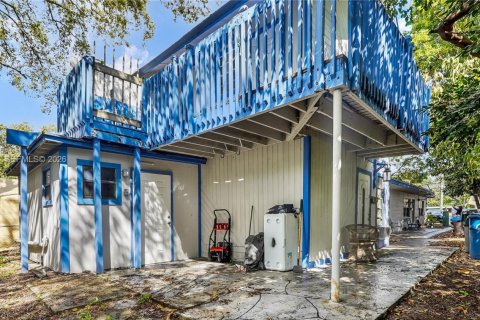 Immobilier commercial à vendre à Oakland Park, Floride: 201.23 m2 № 2051804 - photo 3