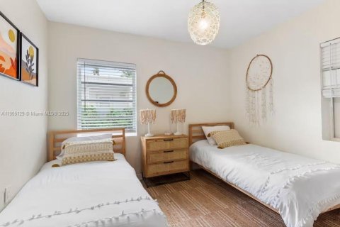 Купить виллу или дом в Майами, Флорида 2 спальни, 82.13м2, № 1956357 - фото 7