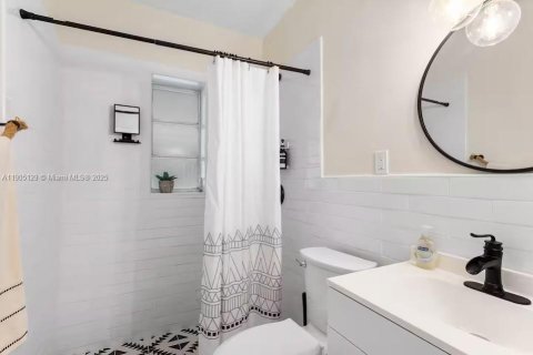 Купить виллу или дом в Майами, Флорида 2 спальни, 82.13м2, № 1956357 - фото 24