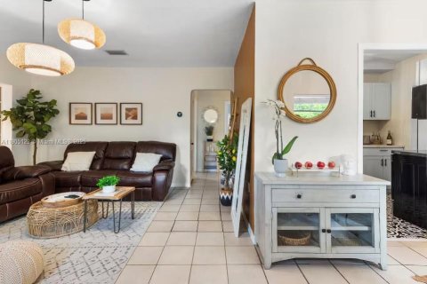 Купить виллу или дом в Майами, Флорида 2 спальни, 82.13м2, № 1956357 - фото 21