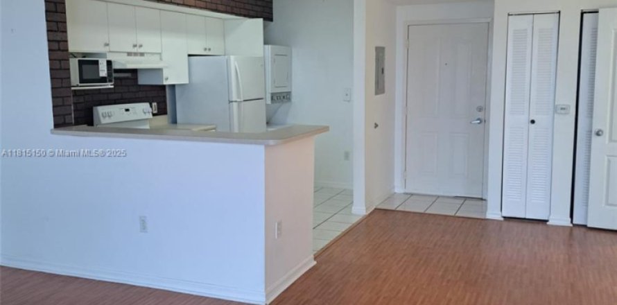 Condo à Miami, Floride, 1 chambre № 1933618