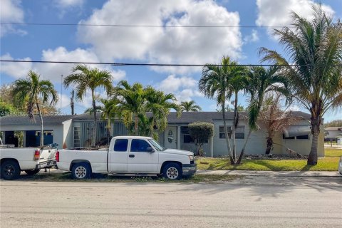 Casa en venta en West Park, Florida, 3 dormitorios, 138.42 m2 № 2044227 - foto 10