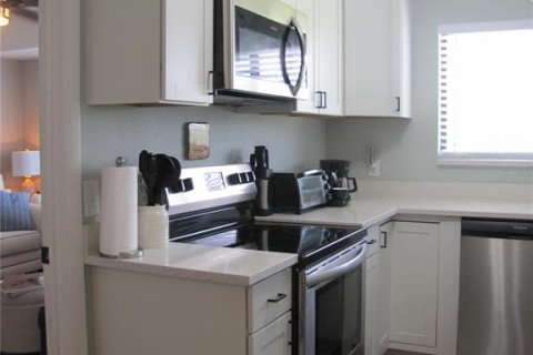 House in North Port, Florida 3 bedrooms, 110.74 sq.m. № 1851536 - photo 11
