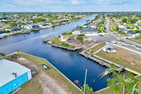 House in North Port, Florida 3 bedrooms, 110.74 sq.m. № 1851536 - photo 30