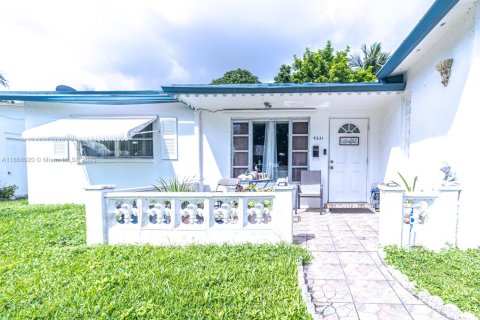 Villa ou maison à vendre à Lauderdale Lakes, Floride: 2 chambres, 127.46 m2 № 1923692 - photo 4