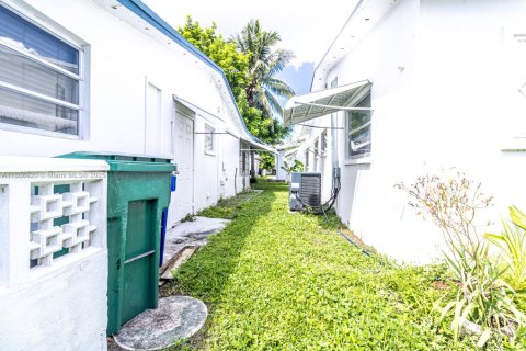 Villa ou maison à vendre à Lauderdale Lakes, Floride: 2 chambres, 127.46 m2 № 1923692 - photo 5