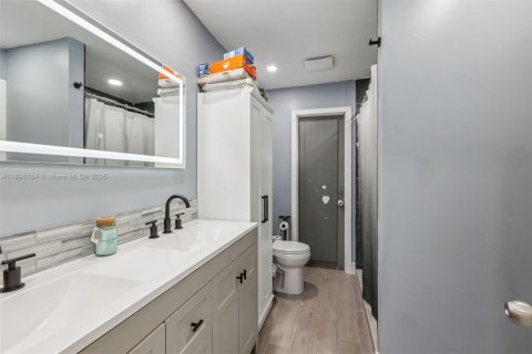 Casa en venta en Pompano Beach, Florida, 3 dormitorios, 112.88 m2 № 1954028 - foto 20