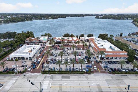 Condo in Winter Park, Florida, 1 bedroom  № 2396175 - photo 26