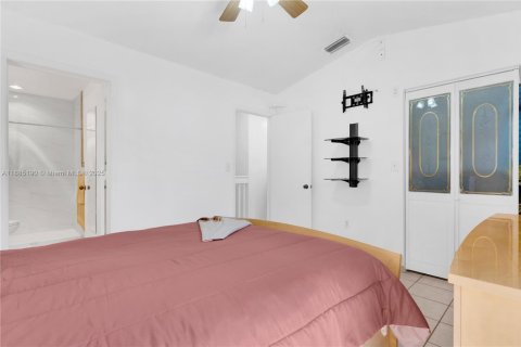 Condo in Miami, Florida, 3 bedrooms  № 1942177 - photo 3