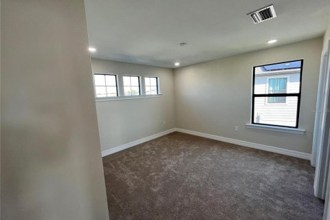 Villa ou maison à louer à North Port, Floride: 5 chambres, 339.28 m2 № 1648593 - photo 15