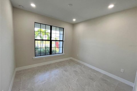 Casa en alquiler en North Port, Florida, 5 dormitorios, 339.28 m2 № 1648593 - foto 30