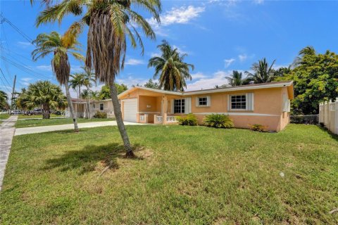 House in Lauderhill, Florida 3 bedrooms, 95.5 sq.m. № 1840982 - photo 8