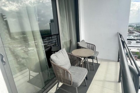 Condominio en alquiler en Doral, Florida, 1 dormitorio, 60.39 m2 № 1962534 - foto 17