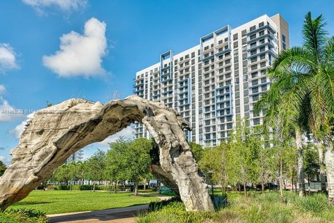 Condominio en alquiler en Doral, Florida, 1 dormitorio, 60.39 m2 № 1962534 - foto 1