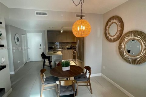 Condominio en alquiler en Doral, Florida, 1 dormitorio, 60.39 m2 № 1962534 - foto 9