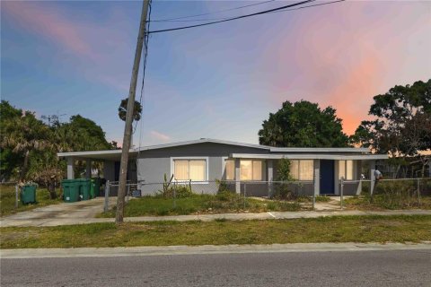 Casa en Cocoa, Florida 4 dormitorios, 142.7 m2 № 2112295