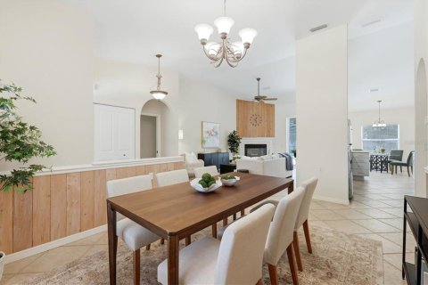 House in Sarasota, Florida 4 bedrooms, 186.08 sq.m. № 2129175 - photo 11