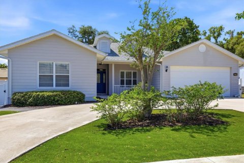 House in Sarasota, Florida 4 bedrooms, 186.08 sq.m. № 2129175 - photo 5