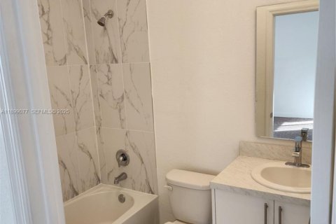 Touwnhouse à louer à Florida City, Floride: 4 chambres, 160.72 m2 № 1954070 - photo 26