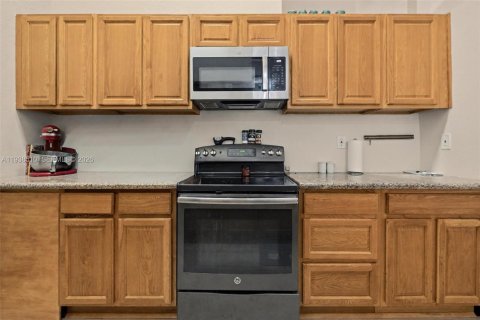 Villa ou maison à vendre à Pembroke Pines, Floride: 3 chambres, 108.88 m2 № 1996133 - photo 19