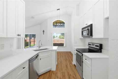 Villa ou maison à vendre à Davenport, Floride: 4 chambres, 145.11 m2 № 2409799 - photo 11
