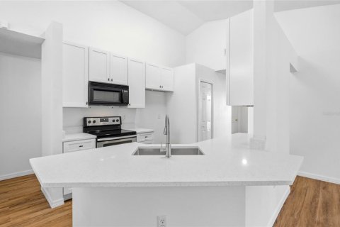 Villa ou maison à vendre à Davenport, Floride: 4 chambres, 145.11 m2 № 2409799 - photo 10