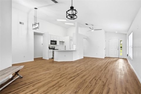 Villa ou maison à vendre à Davenport, Floride: 4 chambres, 145.11 m2 № 2409799 - photo 7