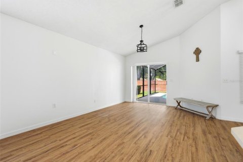 Villa ou maison à vendre à Davenport, Floride: 4 chambres, 145.11 m2 № 2409799 - photo 5