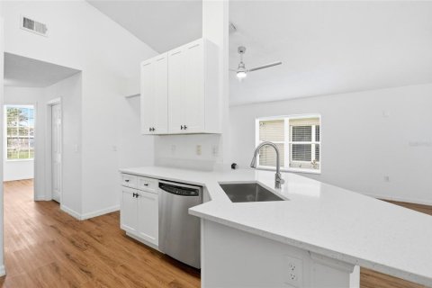 Villa ou maison à vendre à Davenport, Floride: 4 chambres, 145.11 m2 № 2409799 - photo 12