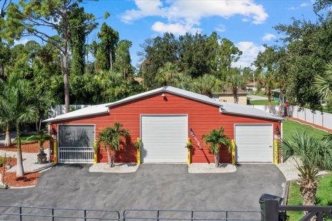 Casa en venta en North Port, Florida, 2 dormitorios, 197.88 m2 № 1757941 - foto 2