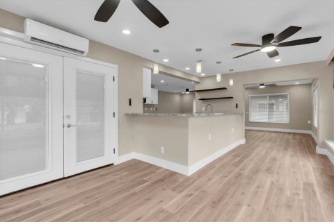 Casa en venta en Port Richey, Florida, 3 dormitorios, 157.93 m2 № 2383891 - foto 14