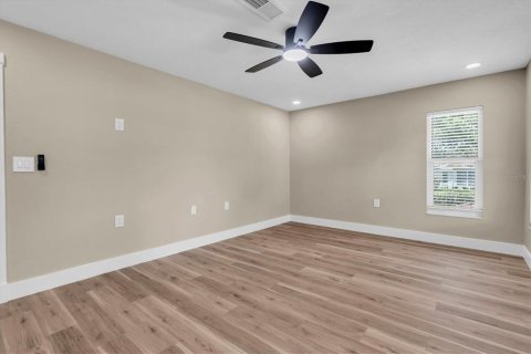 Casa en venta en Port Richey, Florida, 3 dormitorios, 157.93 m2 № 2383891 - foto 26