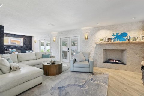 House in Belleair Beach, Florida 3 bedrooms, 261.8 sq.m. № 1749671 - photo 21