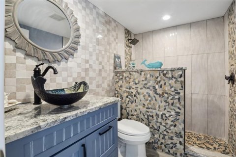 House in Belleair Beach, Florida 3 bedrooms, 261.8 sq.m. № 1749671 - photo 27
