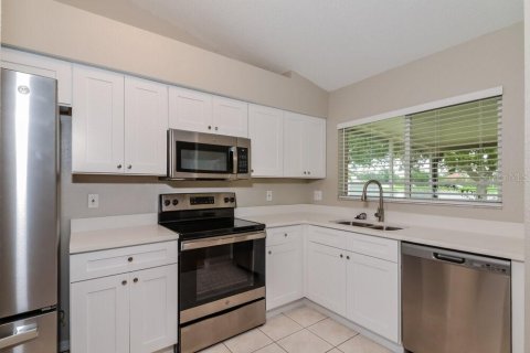 Villa ou maison à louer à Riverview, Floride: 3 chambres, 107.12 m2 № 2436809 - photo 7