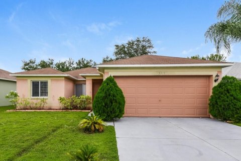 Villa ou maison à Riverview, Floride 3 chambres, 107.12 m2 № 2436809
