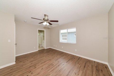 Villa ou maison à louer à Riverview, Floride: 3 chambres, 107.12 m2 № 2436809 - photo 9