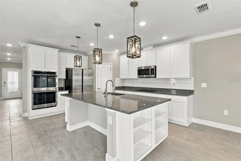 Villa ou maison à vendre à DeLand, Floride: 5 chambres, 284.19 m2 № 2418481 - photo 12