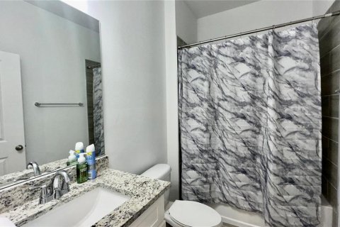 Casa en alquiler en Kissimmee, Florida, 2 dormitorios, 98.1 m2 № 1884734 - foto 12