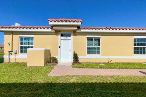 Casa en alquiler en Kissimmee, Florida, 2 dormitorios, 98.1 m2 № 1884734 - foto 1
