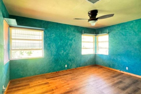 House in Hollywood, Florida 3 bedrooms, 188.5 sq.m. № 2387156 - photo 29