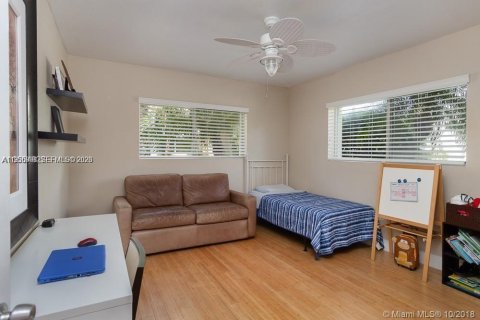 Condominio en alquiler en Bay Harbor Islands, Florida, 2 dormitorios, 98.94 m2 № 2054375 - foto 9