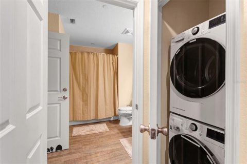 Condo in Four Corners, Florida, 3 bedrooms  № 2232143 - photo 27